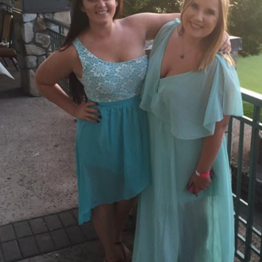 Gorgeous one shoulder hi-Lo dress